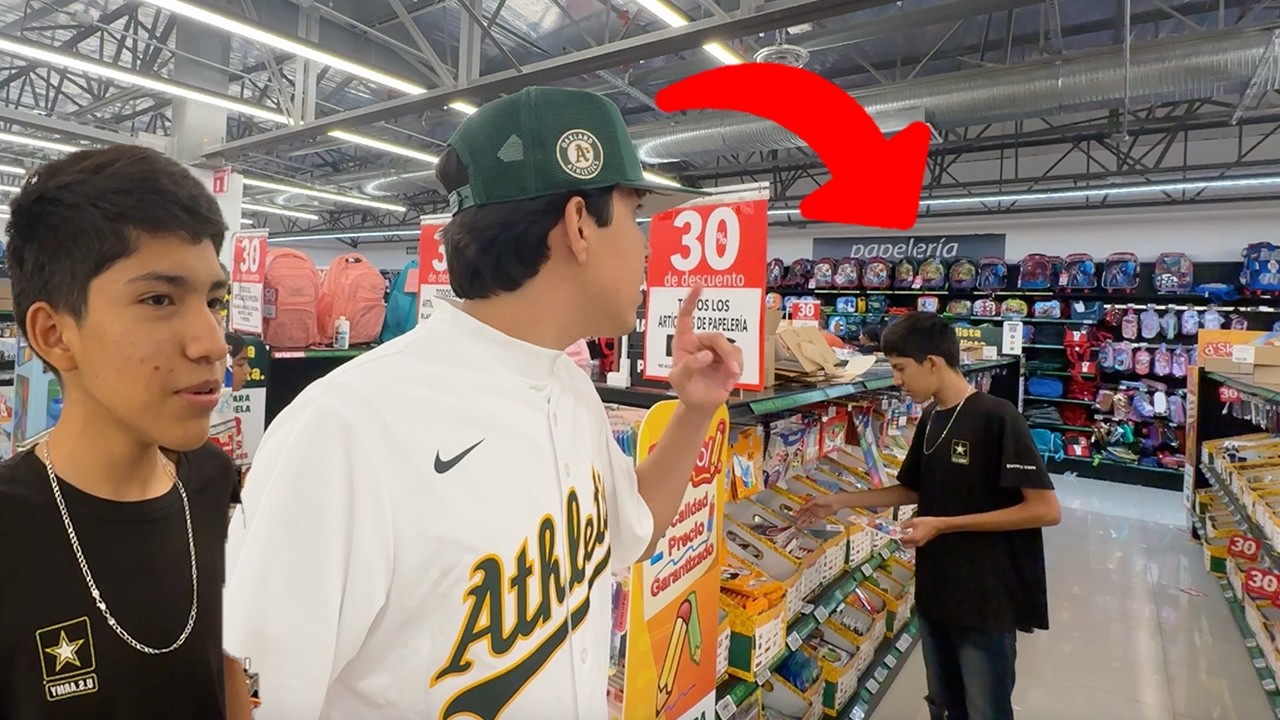 COMPRANDO LOS UTILES ESCOLARES DE CHUPIRUL(*ASI NOS DIVERTIMOS*)//Dani Universe//