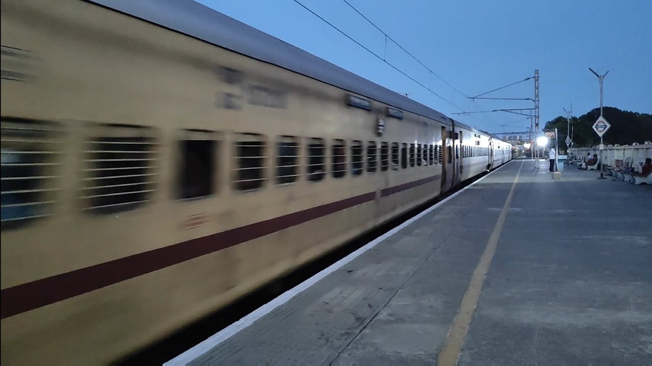 Honking🔥BZA WAP4🔥 (17656) Puducherry to Kakinada Port Circar Express High Speed Crossing at