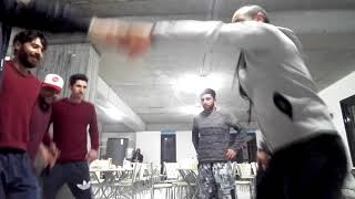 Halay bide böyle bak