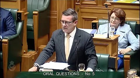Question 5 - Richard Prosser to the Minister of Im...
