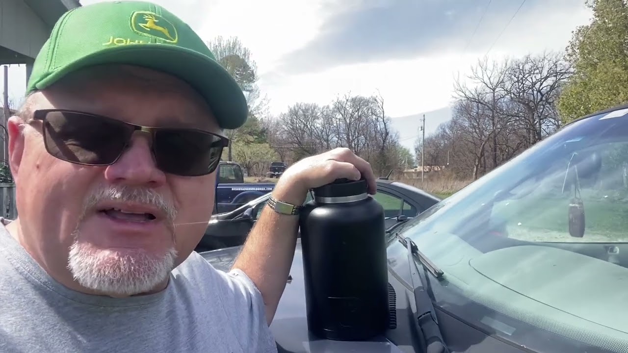 RTIC one gallon water jug quick review.