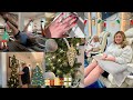 DECORATING THE TREE  + HOLIDAY NAILS, TRYING A NEW PILATES CLASS! |Vlog # 194