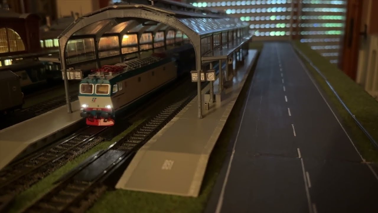 Treni in transito sul mio plastico 1º parte