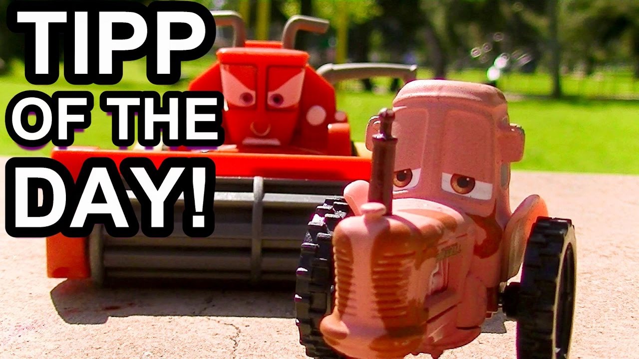 DISNEY CARS TRACTOR TIPPING FUN TIPP OF THE DAY! Frank Tractor Tipps