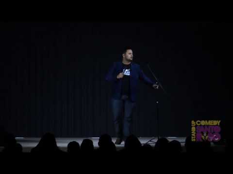 PRECONCEITO COM GORDINHO NA IGREJA :: Stand Up Gospel com Paulo Zamparo | Santo Riso