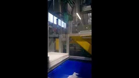 Apex SC robot box filling with layer packing