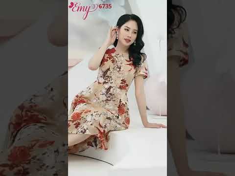 Video Đầm Xòe Midi Cổ Tròn của EMY bao giờ cũng dê thương... - youtube