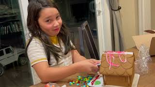 MAKING GINGER BREAD HOUSES WITH MY FAMILY!  DAY 2