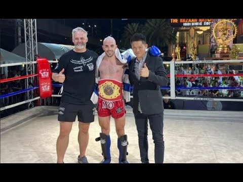 Bicampeón en Muay Thai