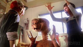 Außerirdischer wird von einem kleinen Mädchen erschreckt | E.T. - Der Außerirdische | German Clip