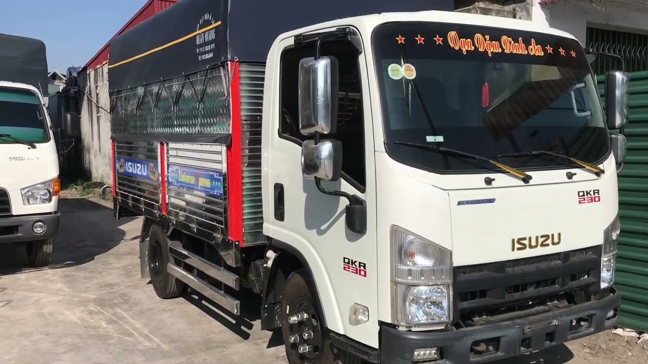 KHỦNG KHIẾP BÃI XE TẢI TOÀN HÀNG LƯỚT Ở HẢI DƯƠNG