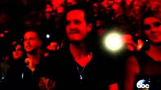 Miranda Lambert 'Somethin' Bad' duet w/Carrie U