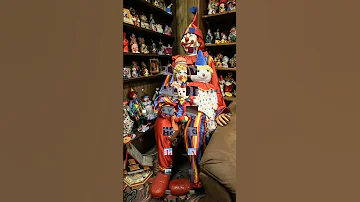 Hotel Clowns Shorts 