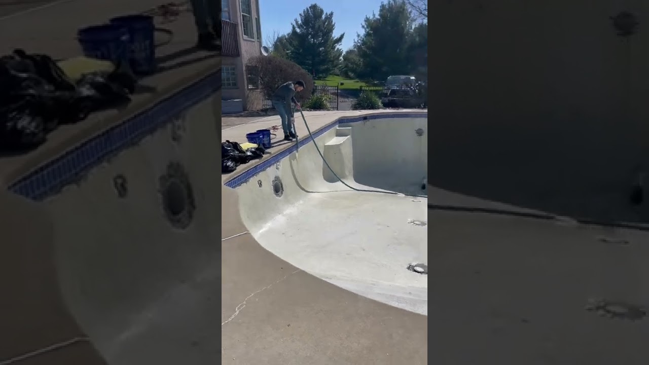 Abepools Concrete pool acid washing before bond kote