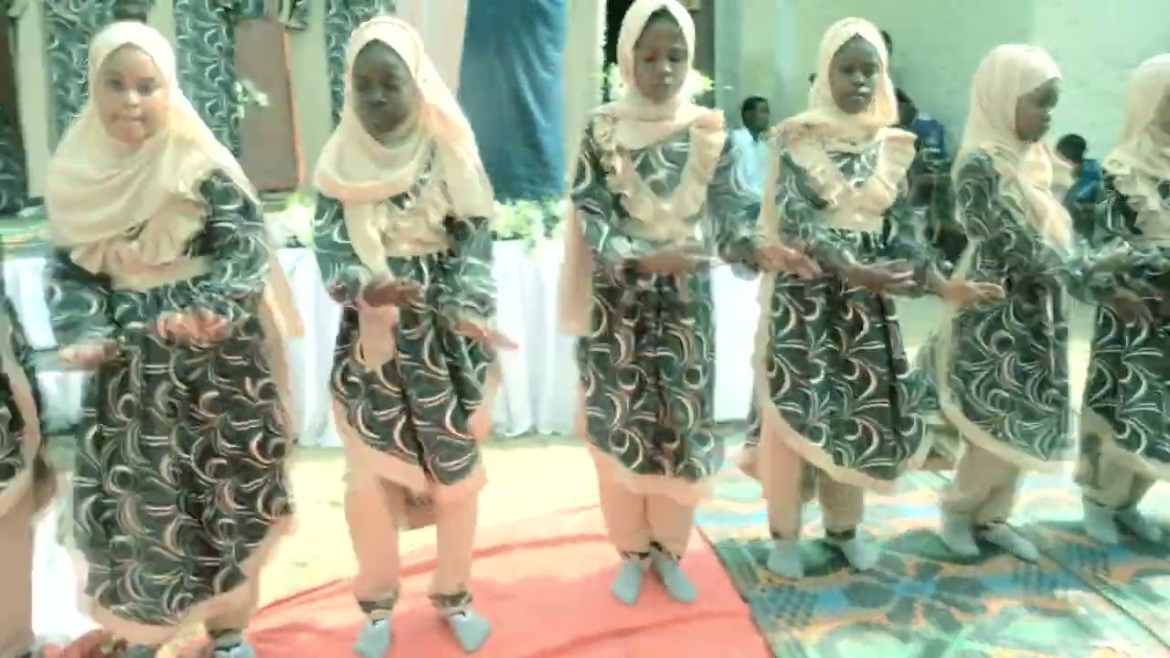 Swifat Muhammadia - Tumswalie wetu Muktary