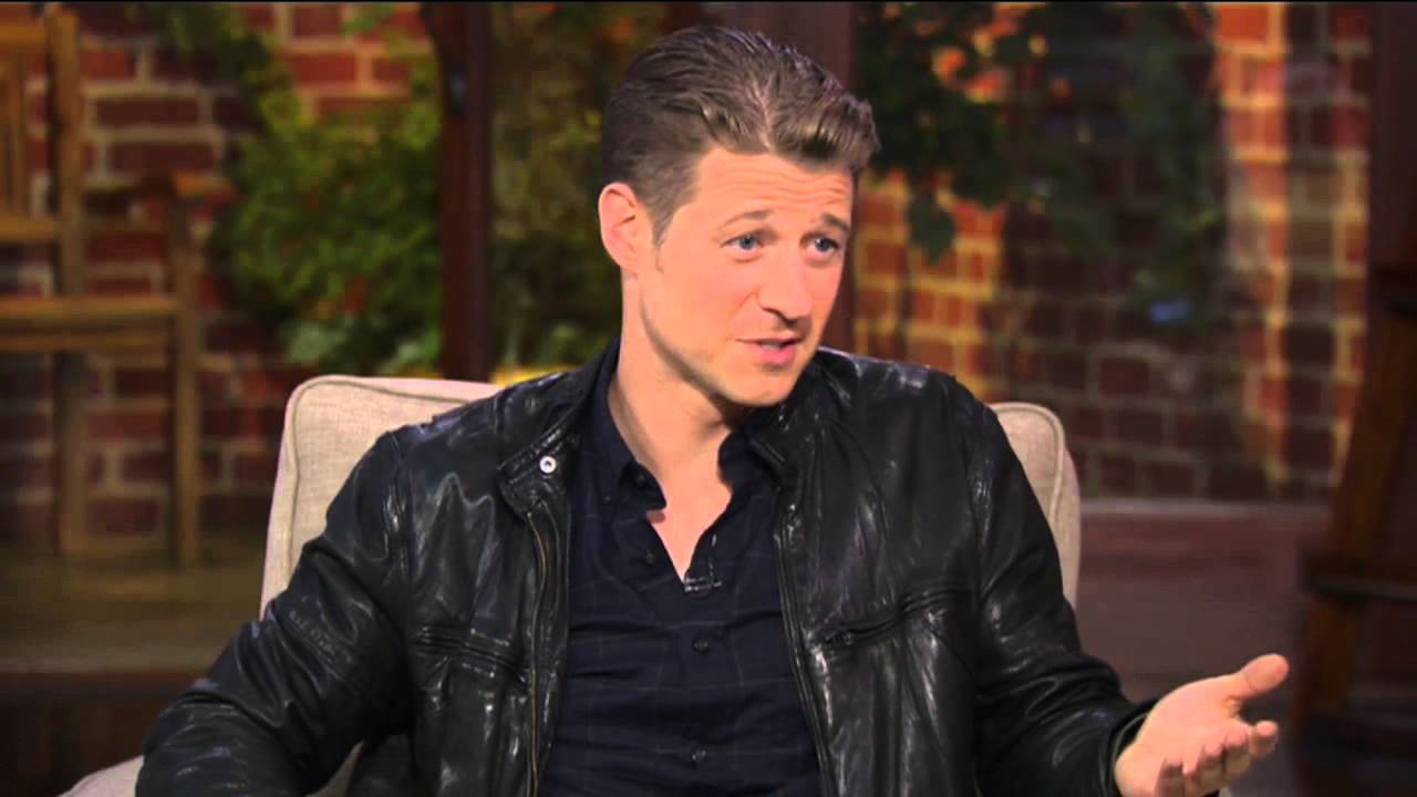 Ben McKenzie fights the rise of the villains in 'Gotham'
