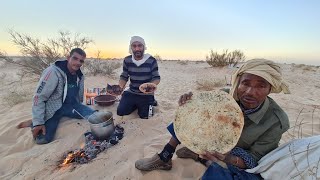 Tunisian Street Food : Milla bread, Tunisian desert bread خبزالملّة : خبزصحراء الجنوب التونسي