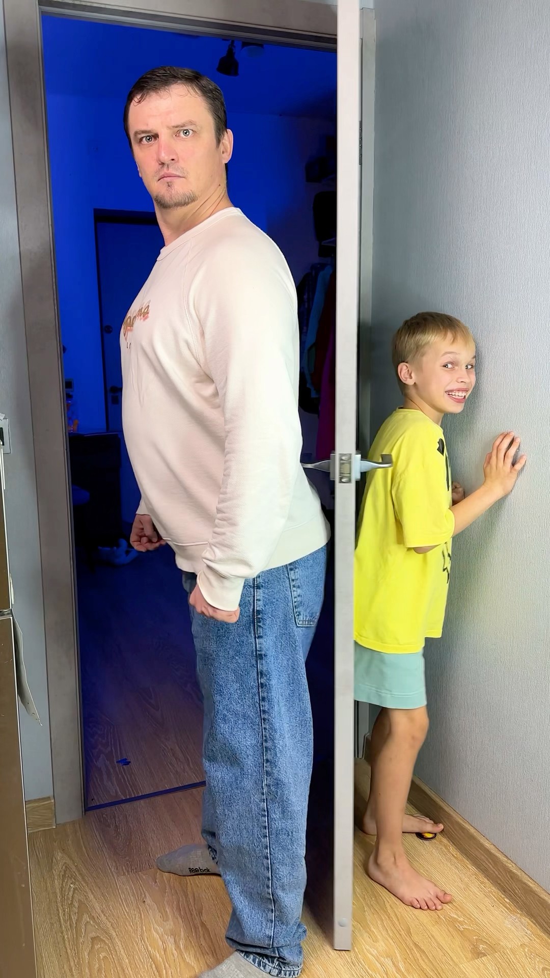 CRAZY FAMILY DANCE ??? #funny #comedy