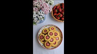 Çiyələkli qurabiyələr (Strawberry cookies)