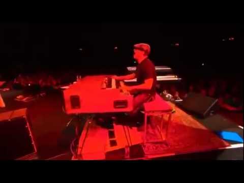 サンタナ 僕のリズムを聞いとくれ Live 11 Santana Oye Como Va Youtube