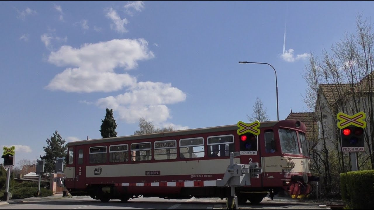 Železniční přejezd Holice #3 + #4 - 7.4.2019 / Czech railroad crossings