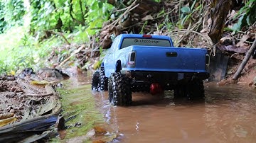 RC Pickup Truck MUD and Water Action - Axial SCX10iii Base Camp | ASMR