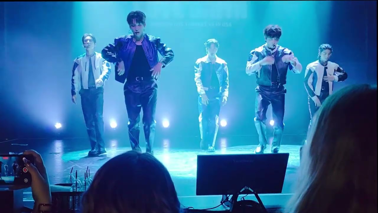 SF9 Dec2025 Pt4 JustOnMyWay,Round&Round, Enough,GoodGuy,Ment, LoveNo5,OSoleMio @ LoveDawnPDX Concert