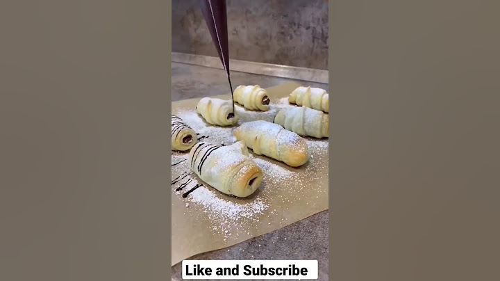 Kinder Chocolate Bars Croissant - Tasty recipe to make in breakfast/snacks time.
