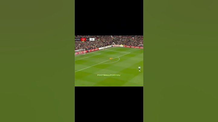Bruno Fernandes Halfway Line Goal 🚀 #football #manchesterunited #brunofernandes #fyp #viralvideo