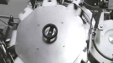 fully automatic small bottles rotary feeding vertical cartoning equipment Encartonneuse verticale