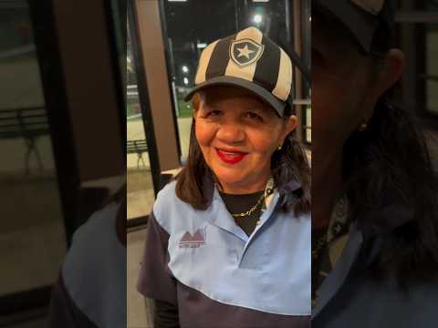 Dona Maria tem uma curiosidade pra perguntar pro Tirullipa