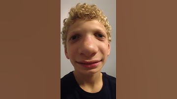 1000 degree knife vs false playbutton (gone wrong but funny)