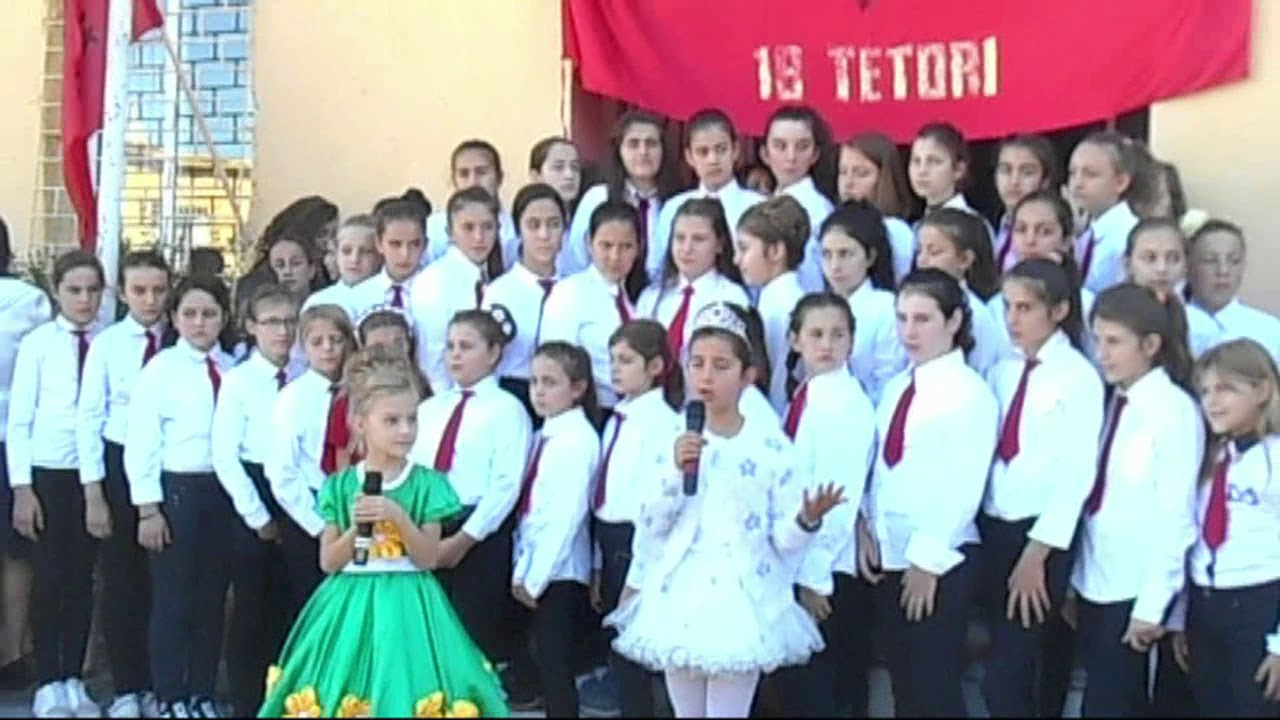 Aktivitet kulturor-artistik , në shkollën  '18 Tetori' - Kucovë!