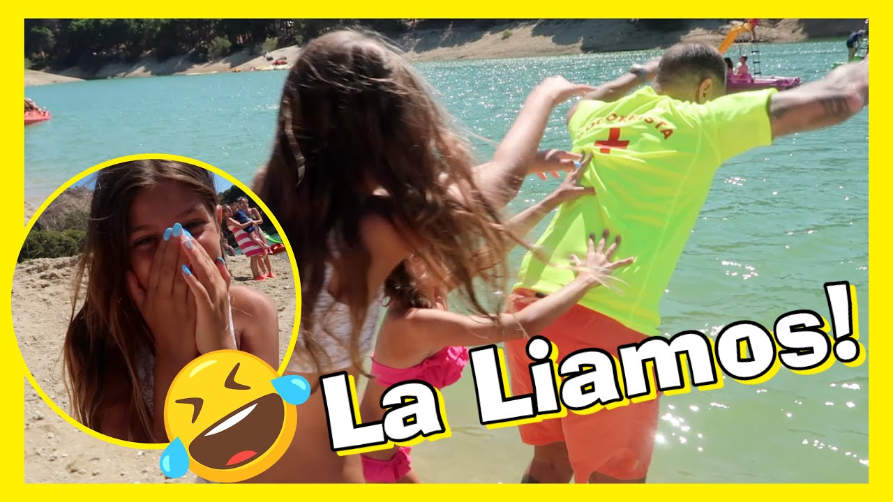 LUCIA y VALERIA **LA LIAN** TIRAN al  SOCORRISTA al AGUA 