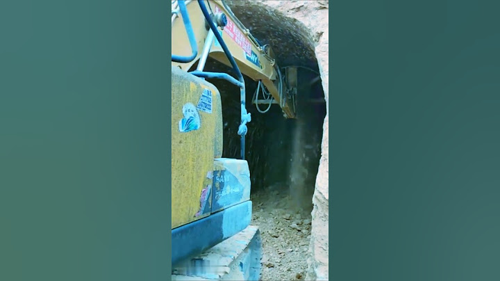 পাহাড়ে যেভাবে টানেল রাস্তা বানায়। Mountain under tannel making process #railway #shorts #reels