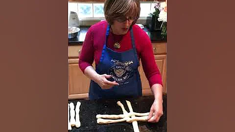 4 strand round Challah demo