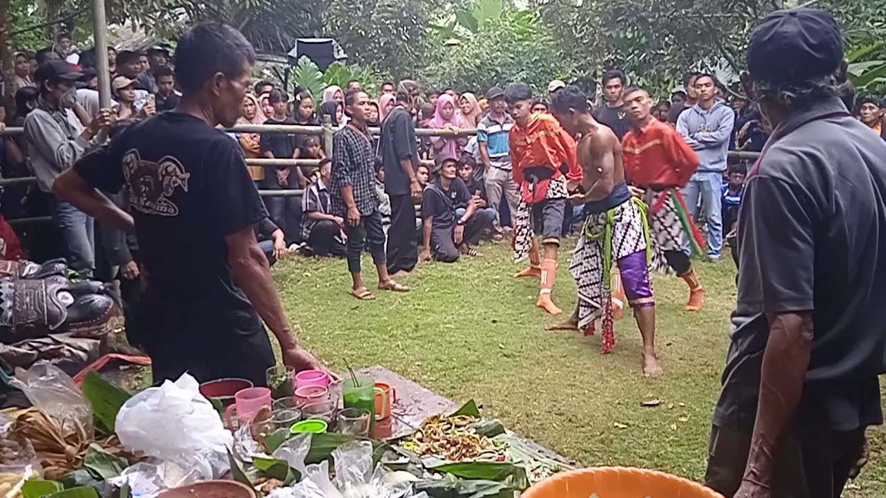 Ebeg terbaru // Turonggo Jati Kusumo full Janturan Ndadi