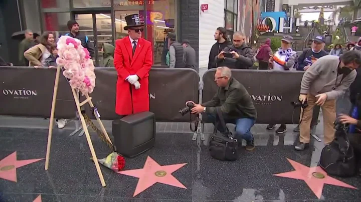 VIDEO: Flowers for Barbara Walters placed at Holly...