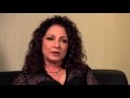 Capture de la vidéo Gloria Estefan Shares Why She Won't Perform In Cuba