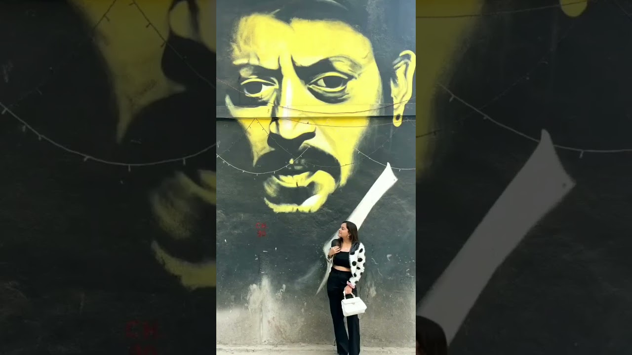 Most Iconic Graffiti & Street Art
📍 Chapel Road, Bandra (W) , 