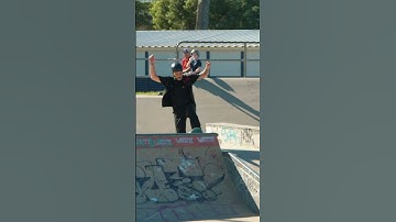 Noseslide the up gap & Air the spine to bank #sidewalkhooligans #skateboardvibes #skate