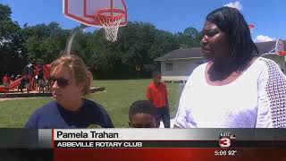 Herod Elementary School receives new playground equipment