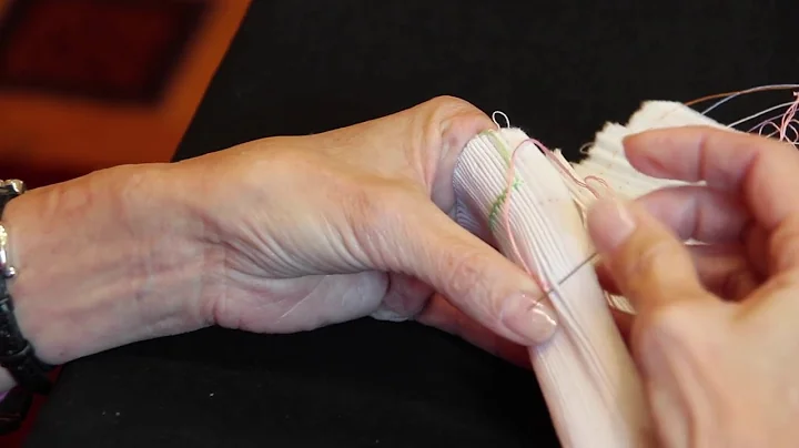 Learn to Smock - The Trellis Stitch with Vaune Pie...