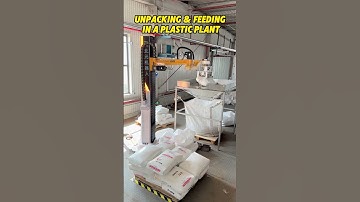 Unpacking &feeding in a plastic factory #palletizer #columnpalletizer #robot#stacking#automation