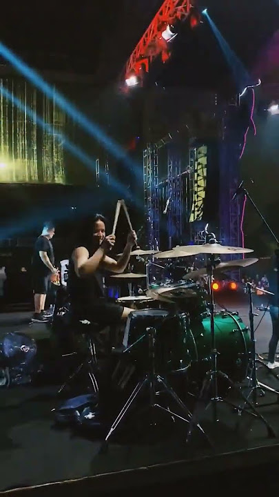 Drumcam Ray Prasetya 'Mindblowing' Isyana Saraswati