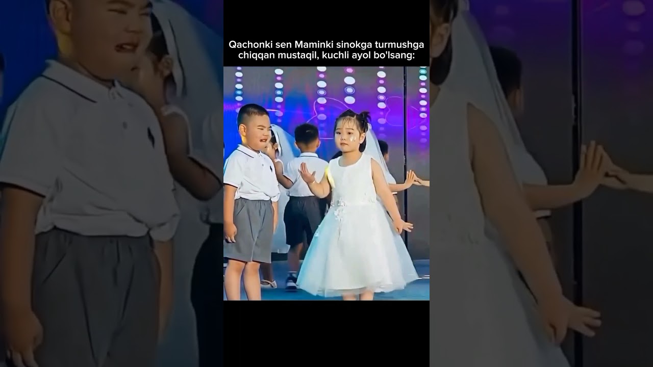 Zolotonoshada jinsiy aloqa qilish U eshak bilan uning yuziga otirdi va uni majbur qildi