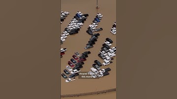 Flash flood warnings follow levee breach in Washington state | REUTERS