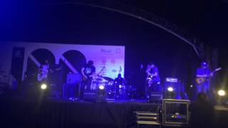 Amateur Takes Control - Communication Downbreak @ 100 Bands Festival 2016