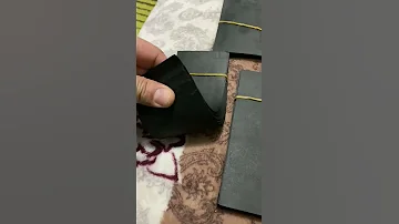دولار اسود 