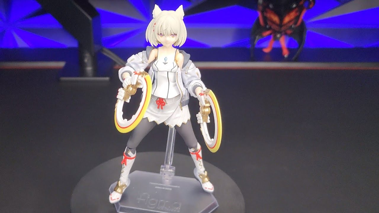 Unboxing the awesome new Xenoblade Chronicles 3 Mio Figure! - YouTube